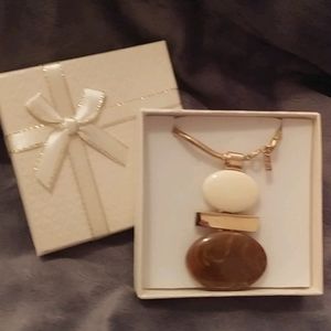 Vintage Avon Polished Oval Necklace